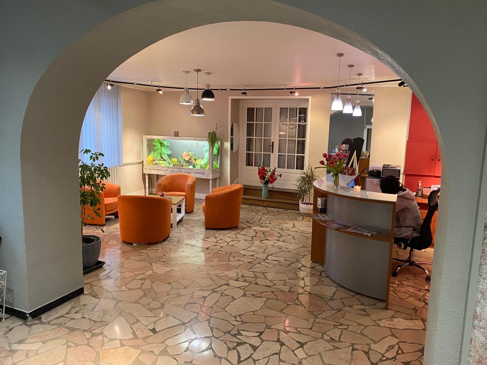 Nouvel Hotel Lons-le-Saunier Dış mekan fotoğraf