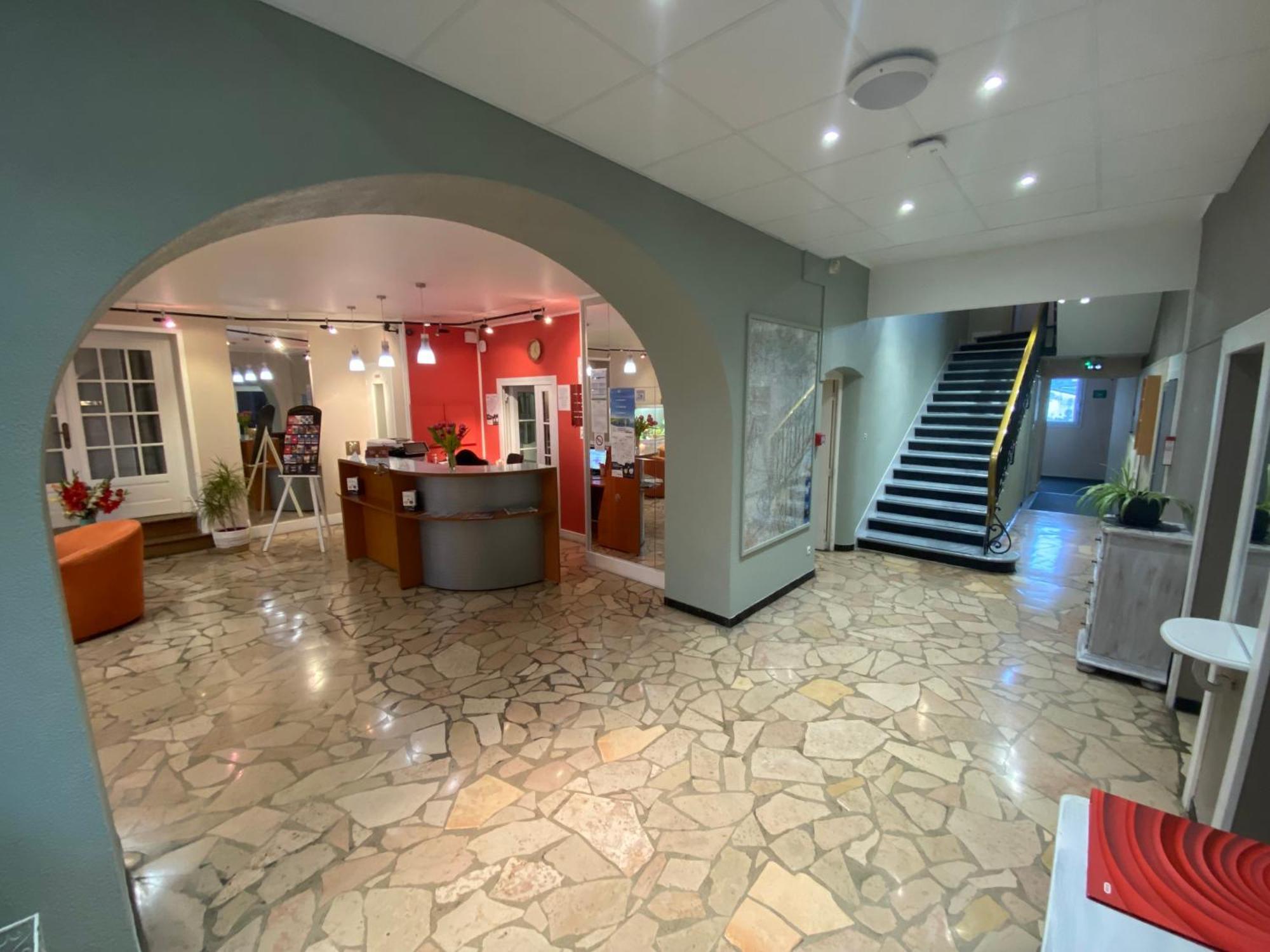 Nouvel Hotel Lons-le-Saunier Dış mekan fotoğraf